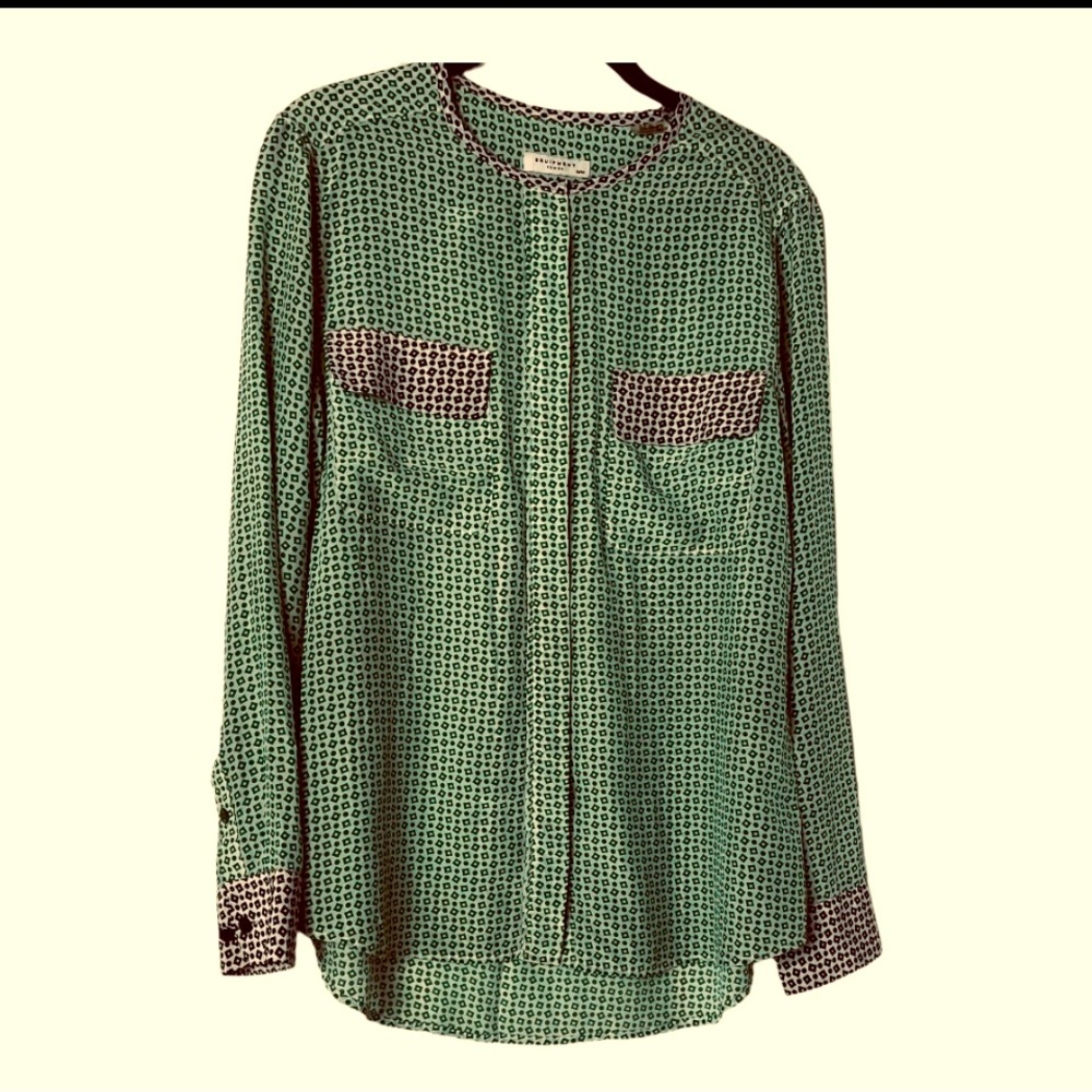 Equipment femme Silk Women’s Green Geometric Print Long Sleeve Button Sz M - Picture 4 of 9